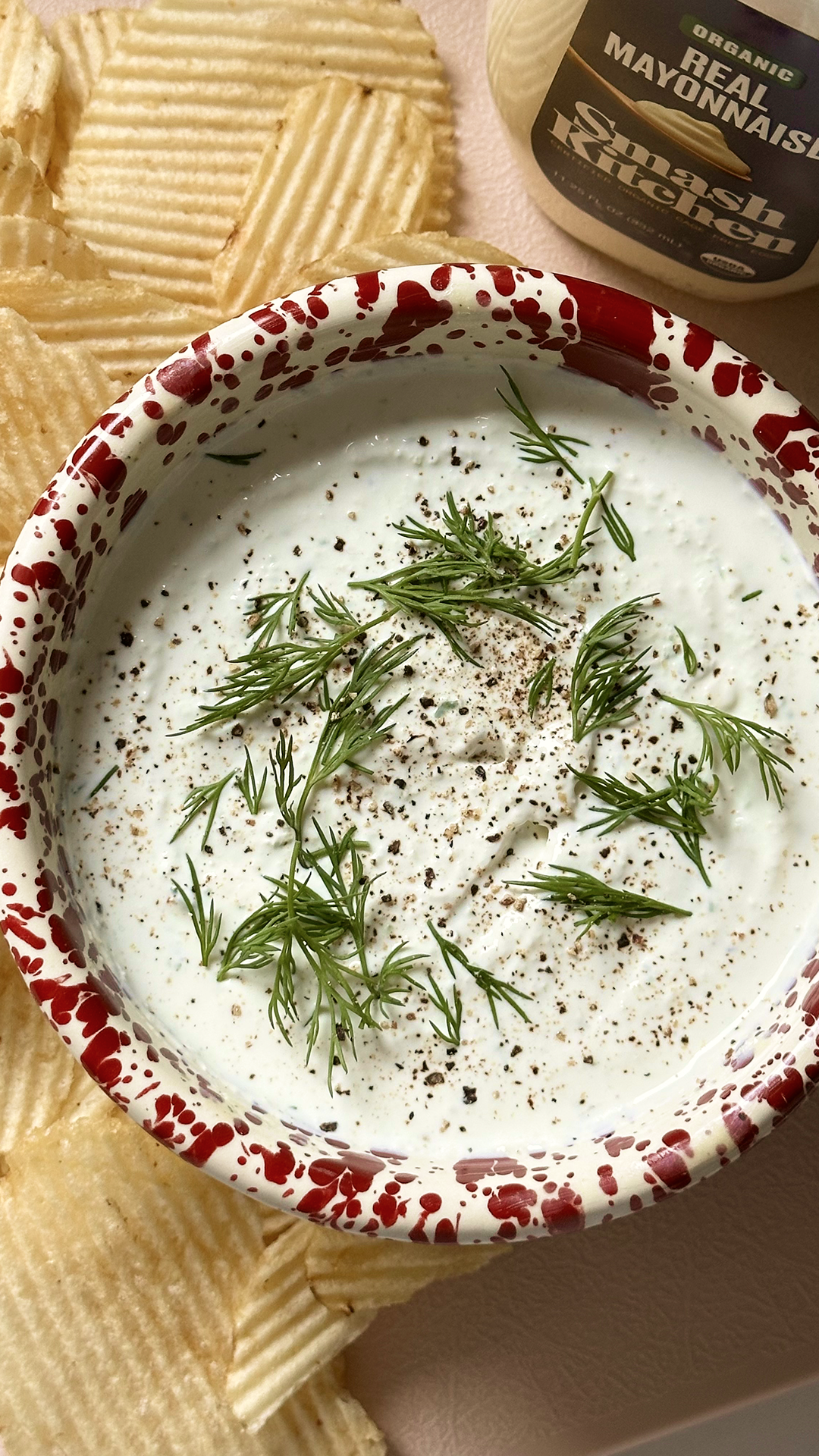 Load video: Kentucky Derby Benedictine Dip